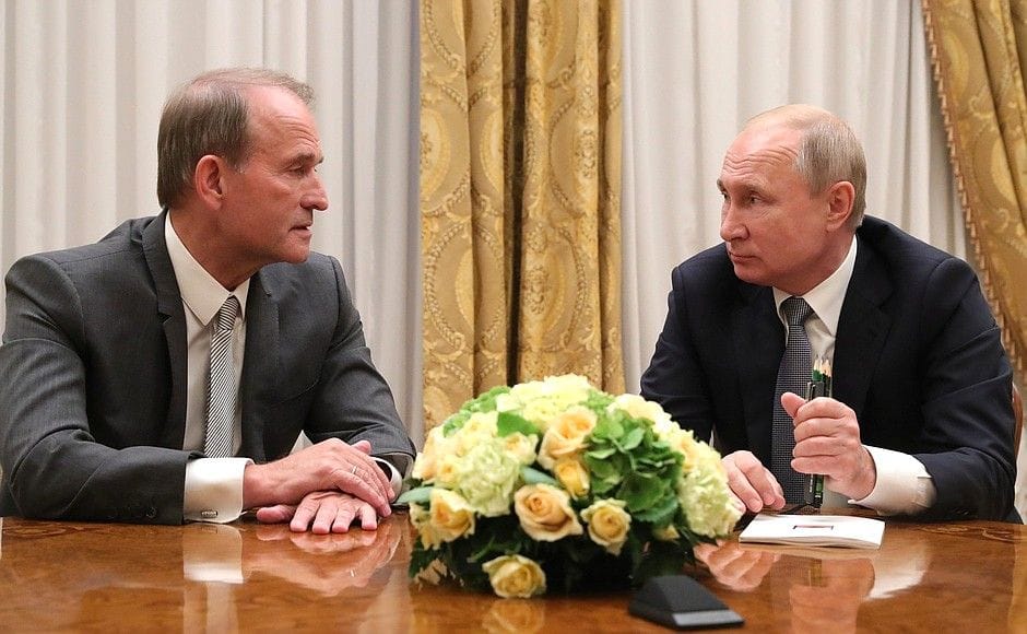 Крестницу Путина не отчисляют из ВШЭ, несмотря на поддельные справки и несданные экзамены — «Медуза»